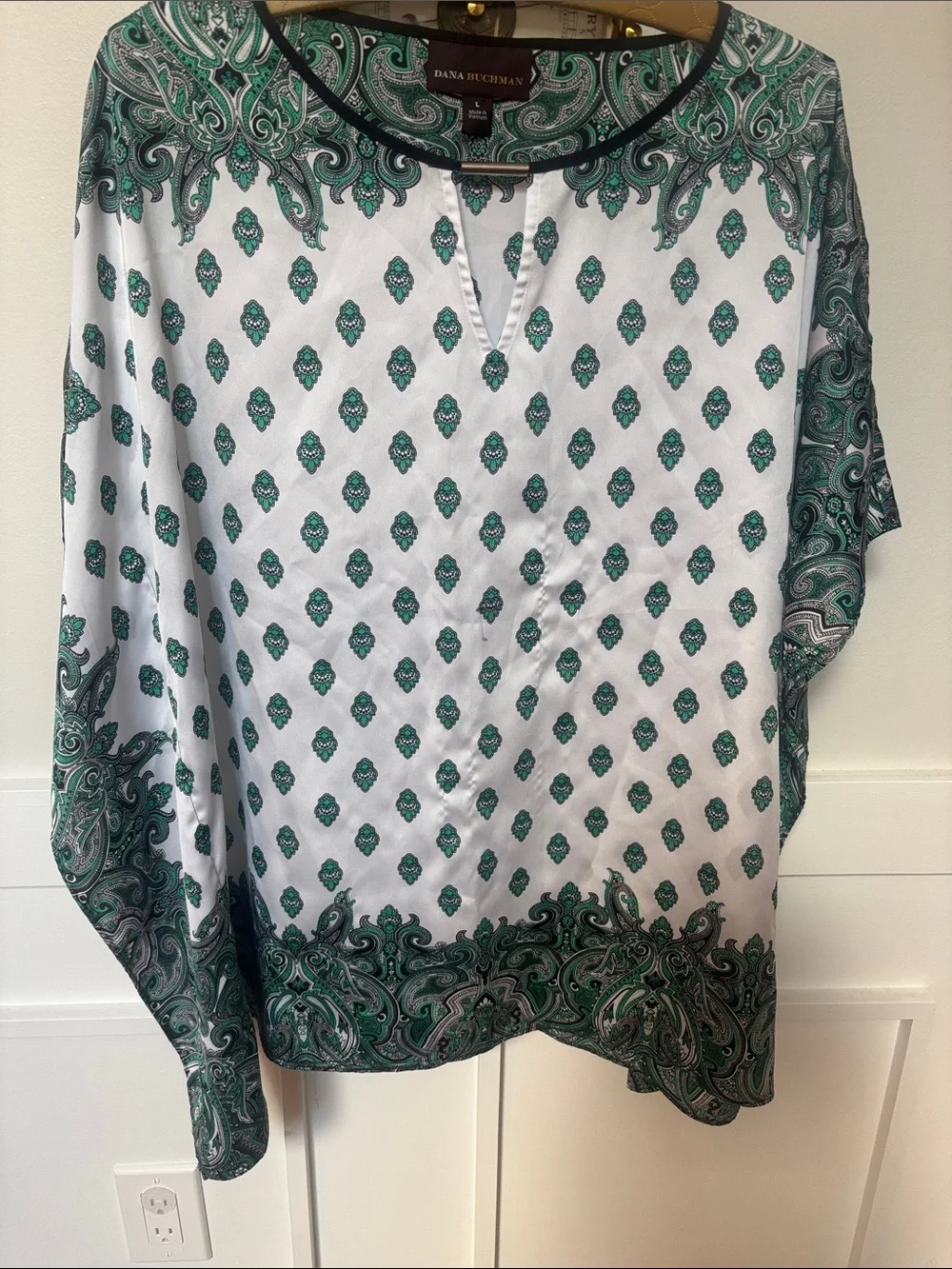 Dana Buchman green and white paisley print poncho blouse